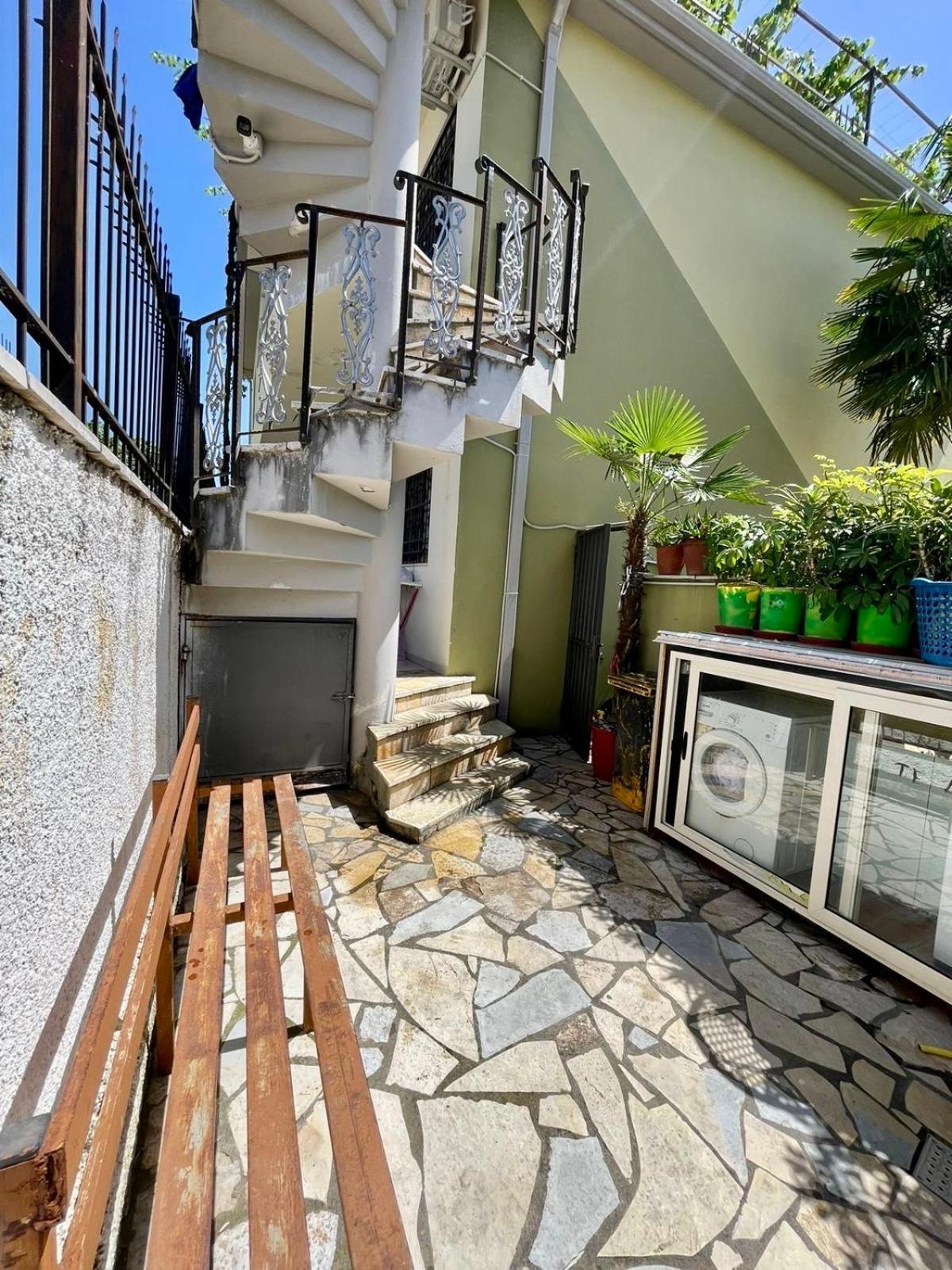 Xhou'S Home Shkoder Exterior photo